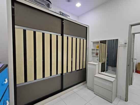 Condominium For Sale in Tanjong Duabelas Selangor - Image 6