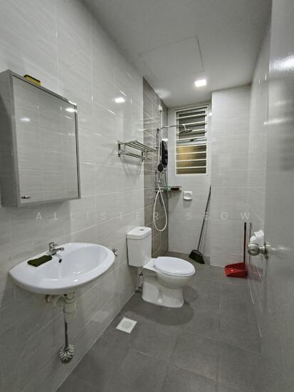 Condominium For Sale in Tanjong Duabelas Selangor - Image 8