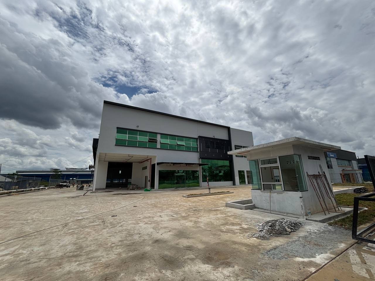 Detached Factory For Rent in Ulu Tiram Johor - Image 3