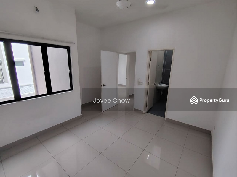 Semi-detached House For Sale in Setia Alam Selangor - Image 6