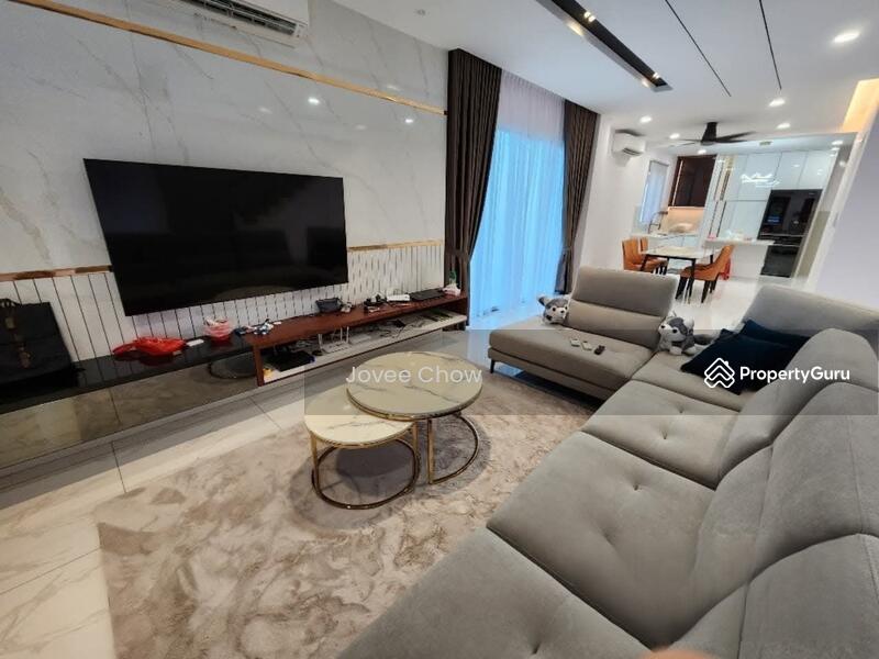 Semi-detached House For Sale in Setia Alam Selangor