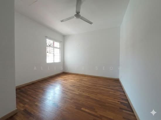 Semi-detached House For Sale in Shah Alam Selangor - Image 7