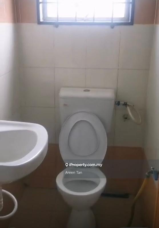 Shop For Rent in Klang Selangor - Image 5