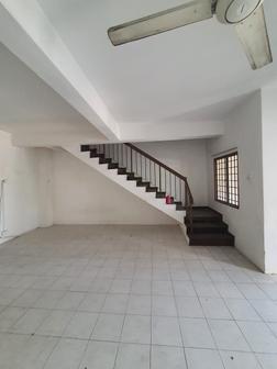 2-sty Terrace/Link House For Sale in Seri Kembangan Selangor