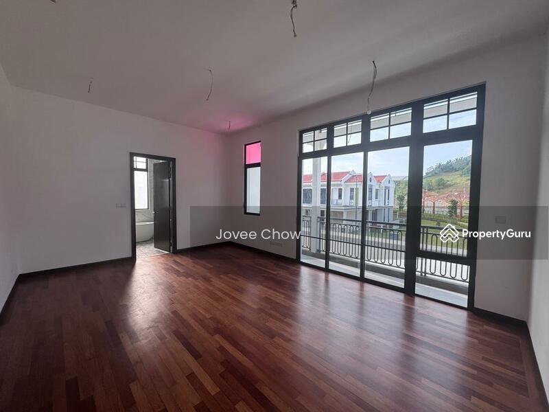 Semi-detached House For Sale in Setia Alam Selangor - Image 9