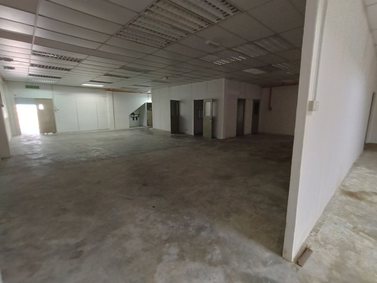Semi-D Factory For Rent in Ulu Tiram Johor - Image 5