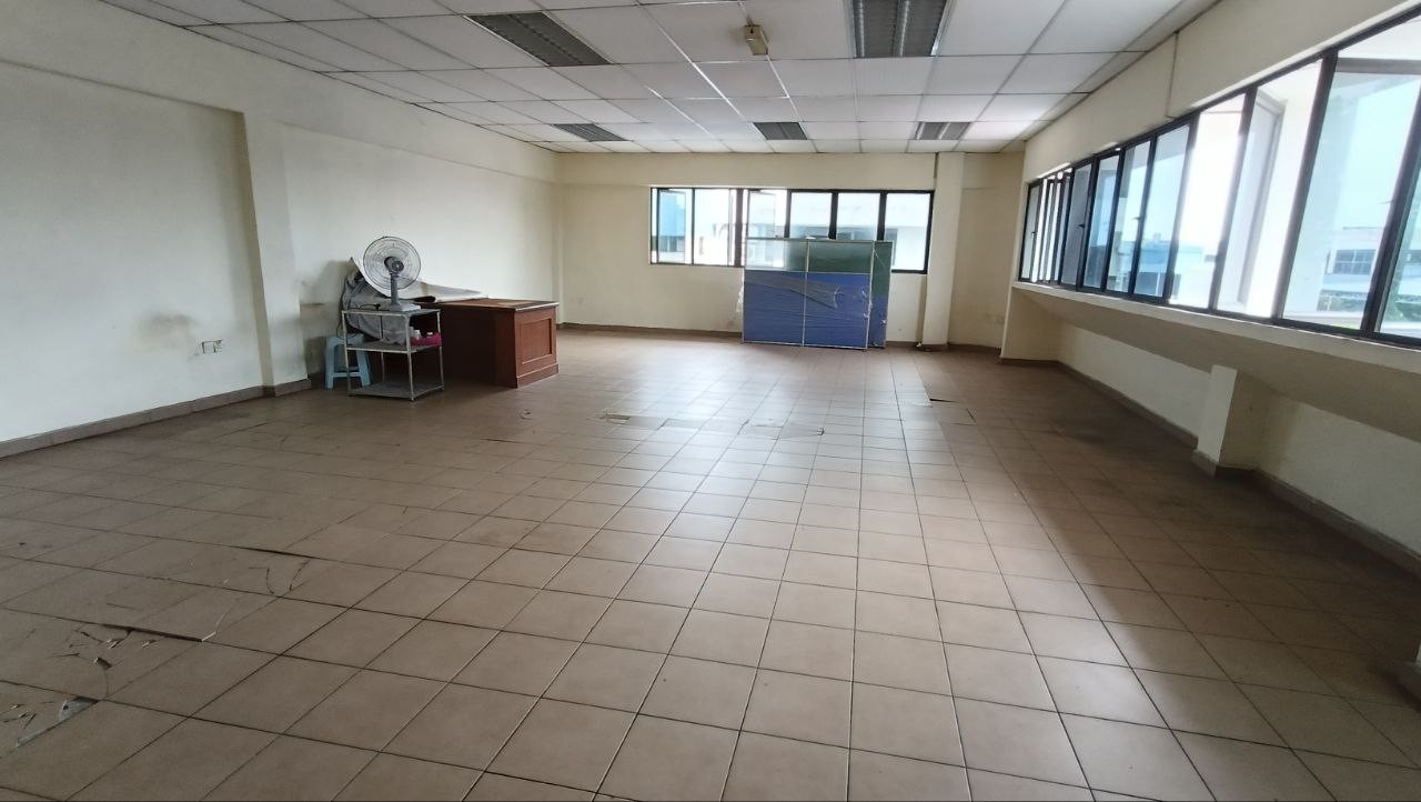 Semi-D Factory For Rent in Ulu Tiram Johor - Image 11