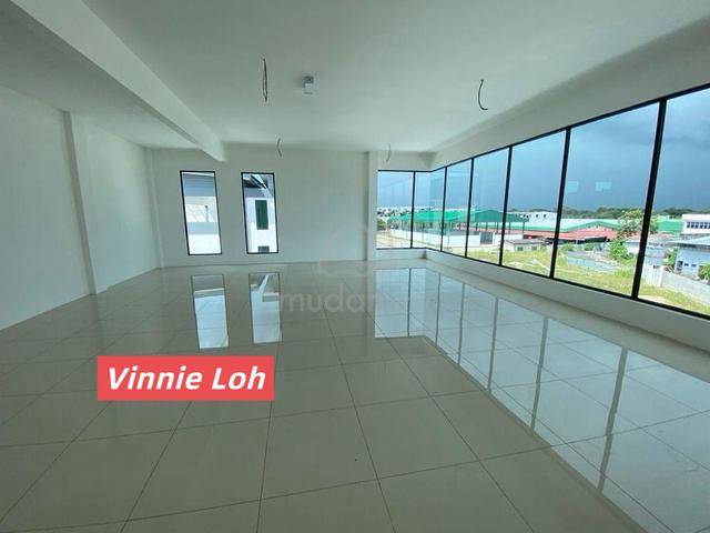 Factory For Rent in Permatang Tinggi Penang - Image 4