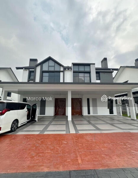 Semi-detached House For Sale in Setia Alam Selangor