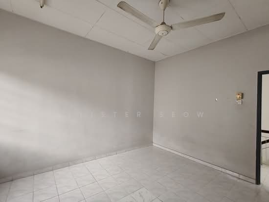 2-sty Terrace/Link House For Rent in Shah Alam Selangor - Image 6