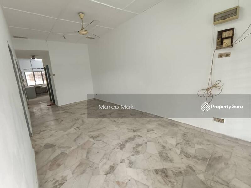 Townhouse For Sale in Klang Selangor