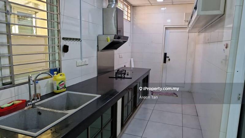 Semi-detached House For Sale in Klang Selangor - Image 12