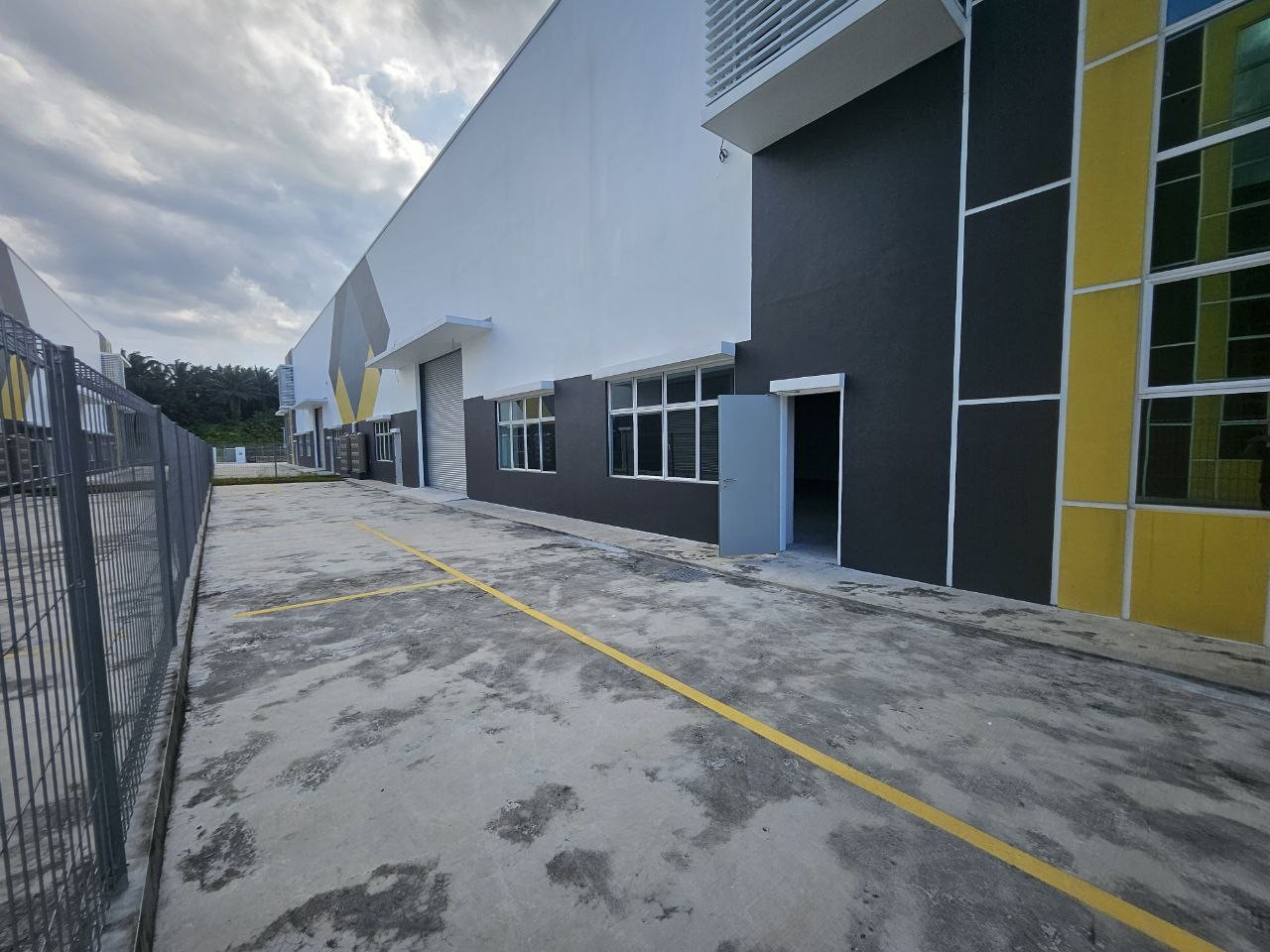 Factory For Rent in Ulu Tiram Johor - Image 3