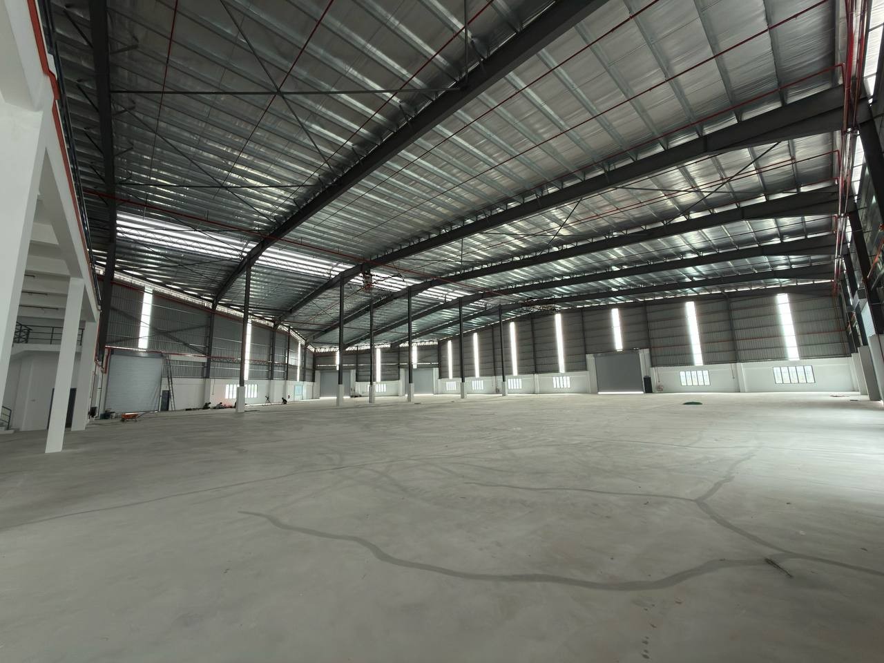 Detached Factory For Rent in Ulu Tiram Johor - Image 2