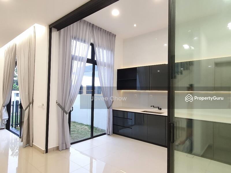Semi-detached House For Sale in Setia Alam Selangor - Image 10