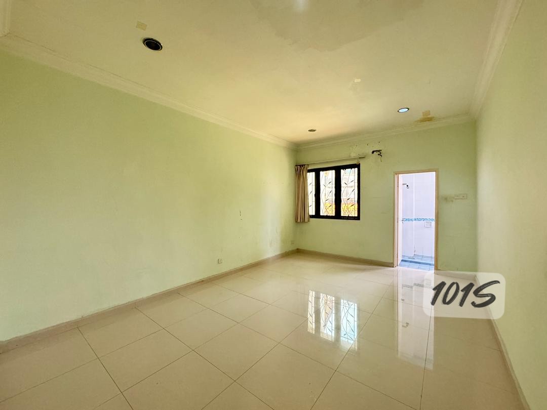 Semi-detached House For Sale in Kota Kemuning Selangor - Image 12
