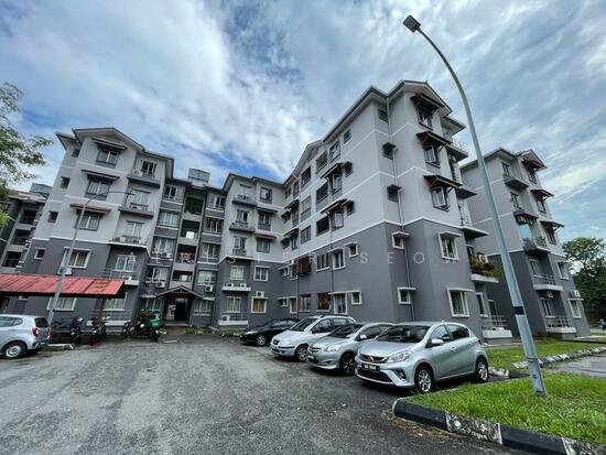 Apartment For Sale in Kota Kemuning Selangor - Image 8