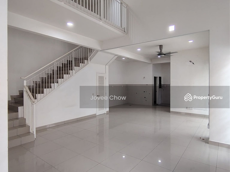Semi-detached House For Sale in Setia Alam Selangor