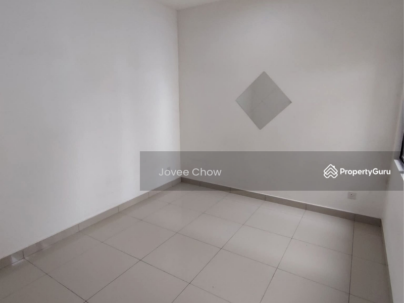 Semi-detached House For Sale in Setia Alam Selangor - Image 8