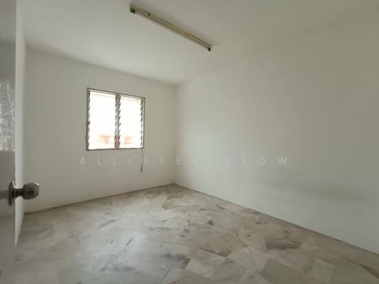 Flat For Rent in Shah Alam Selangor - Image 6