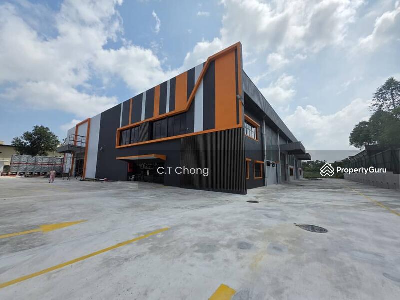 Factory For Sale in Ulu Tiram Johor