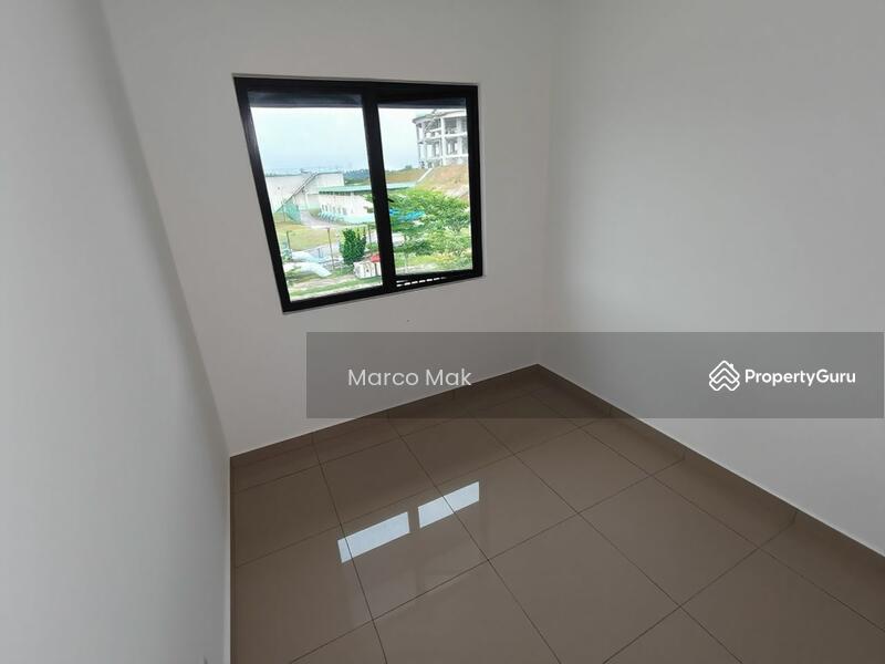 Townhouse For Rent in Setia Alam Selangor - Image 6