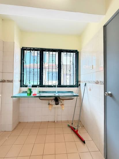 2-sty Terrace/Link House For Sale in Perling Johor - Image 5