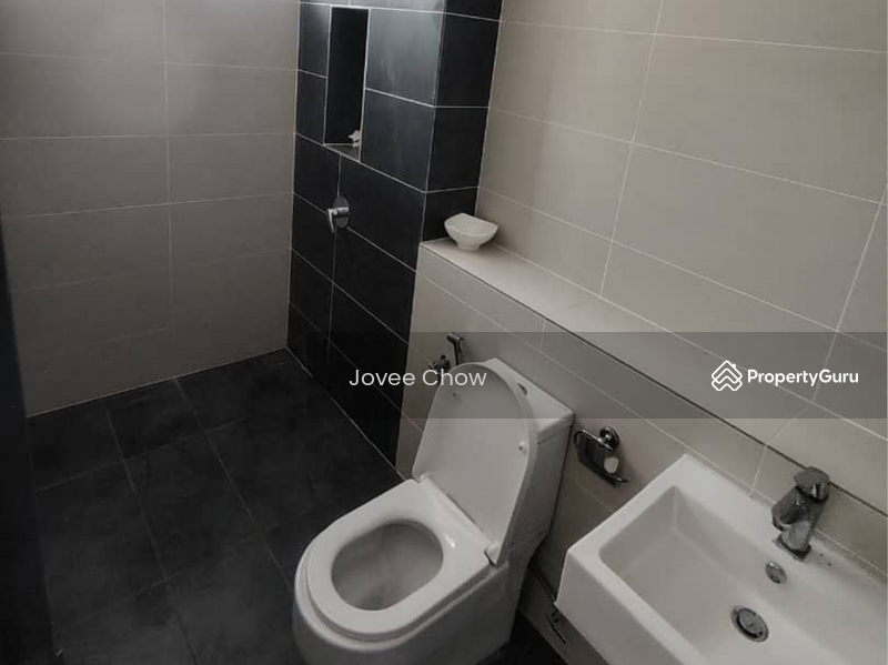 Semi-detached House For Sale in Setia Alam Selangor - Image 6