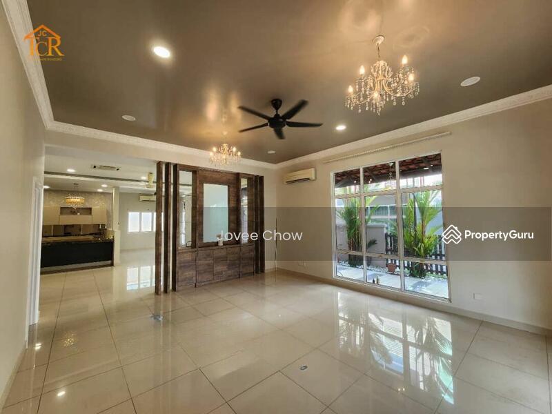 Semi-detached House For Sale in Setia Alam Selangor