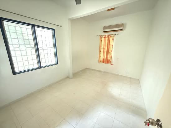 2-sty Terrace/Link House For Sale in Shah Alam Selangor - Image 6