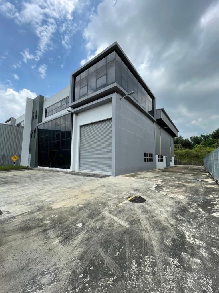 Semi-D Factory For Rent in Ulu Tiram Johor