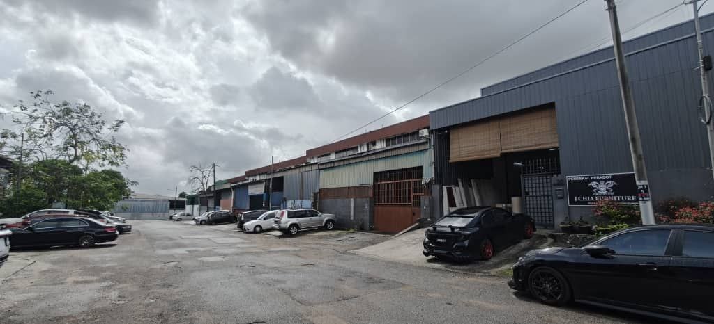 Link Factory For Rent in Ulu Tiram Johor - Image 6