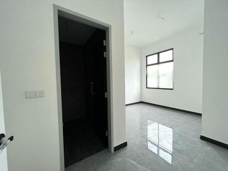 Semi-detached House For Sale in Tampoi Johor - Image 13