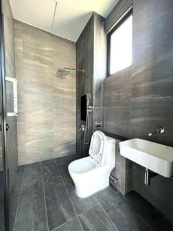 Semi-detached House For Sale in Tampoi Johor - Image 16