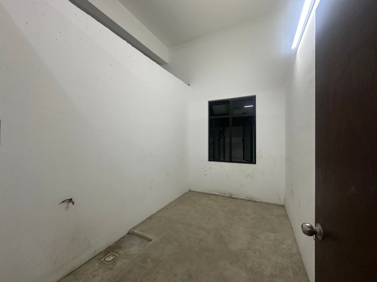 Detached Factory For Rent in Tampoi Johor - Image 9