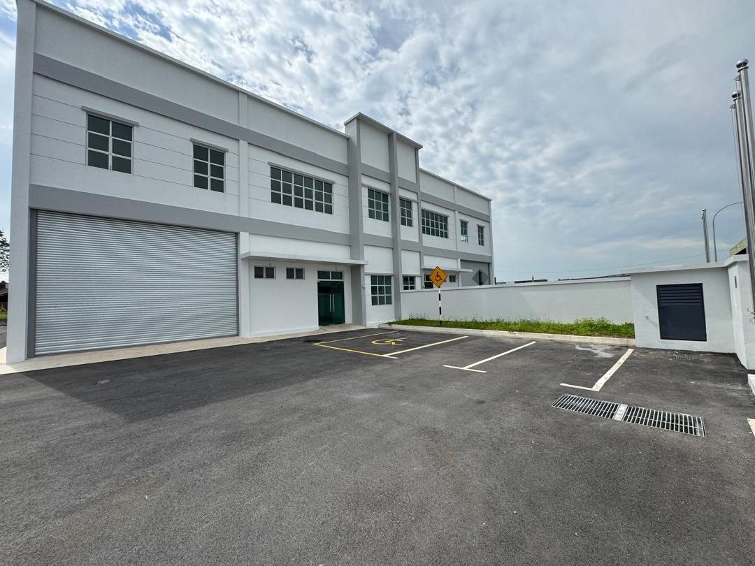 Semi-D Factory For Rent in Senai Johor - Image 11