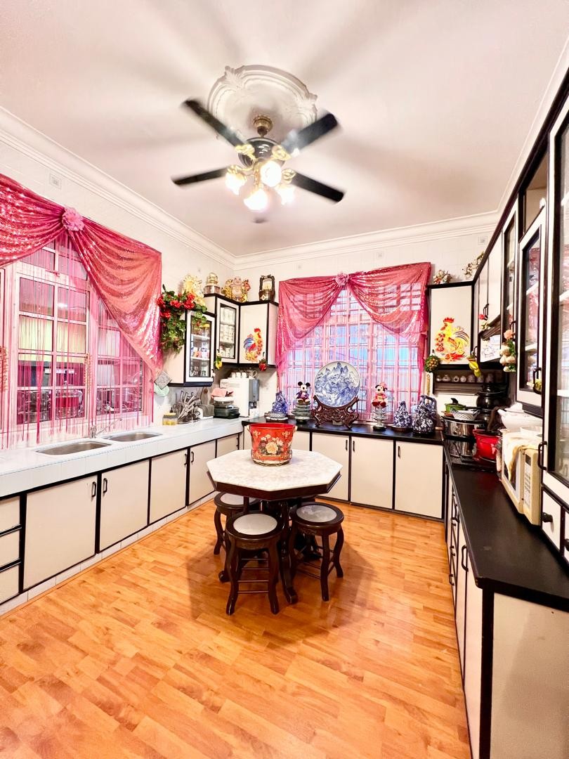 Bungalow For Sale in Perling Johor - Image 9