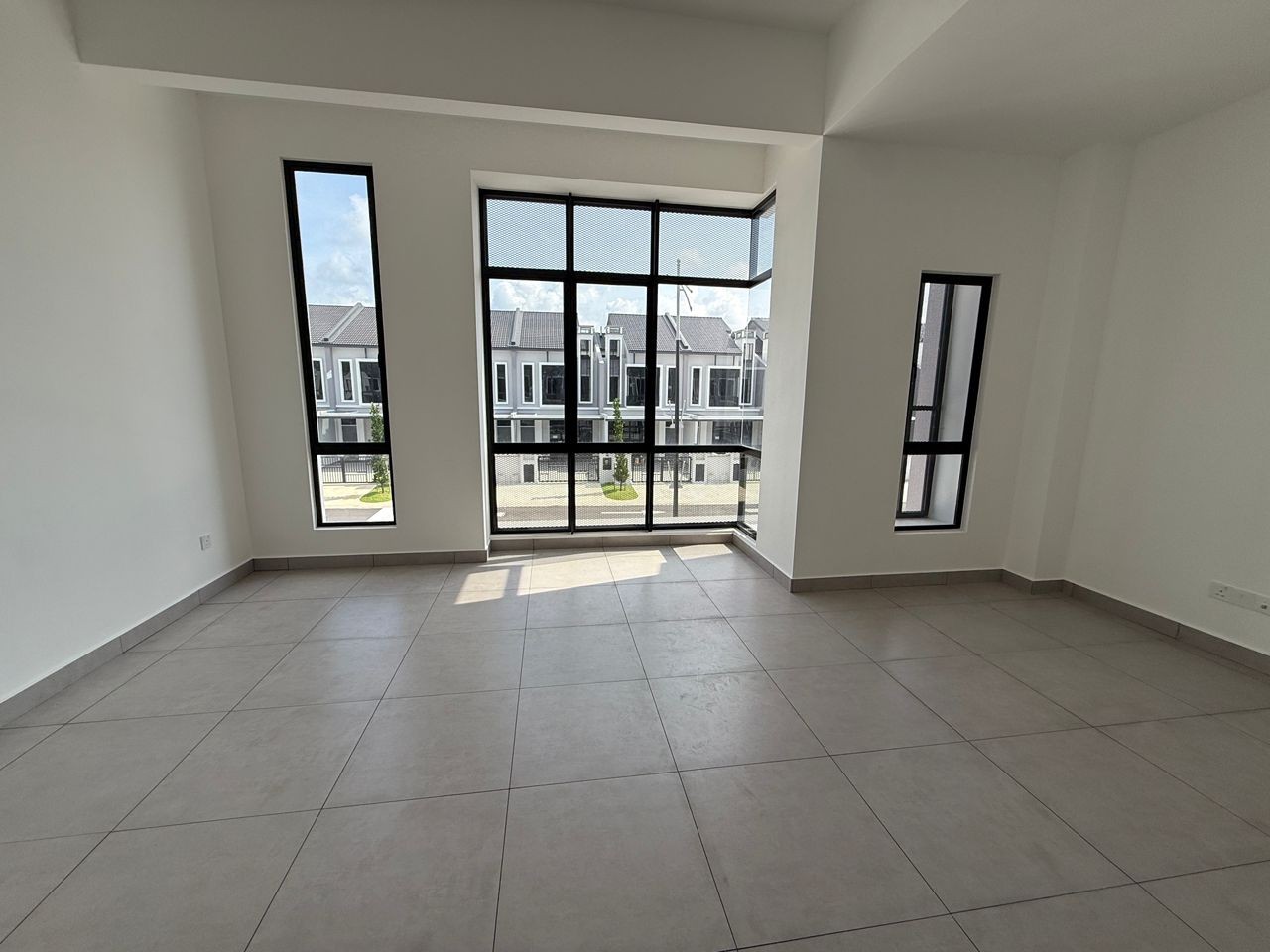 2-sty Terrace/Link House For Sale in Tebrau Johor - Image 6