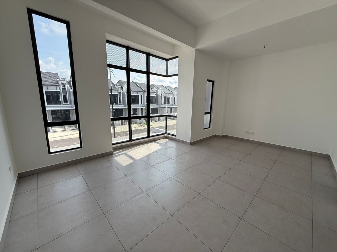 2-sty Terrace/Link House For Sale in Tebrau Johor - Image 7