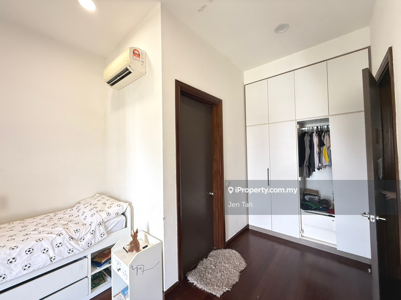 Semi-detached House For Sale in Telok Panglima Garang Selangor - Image 11