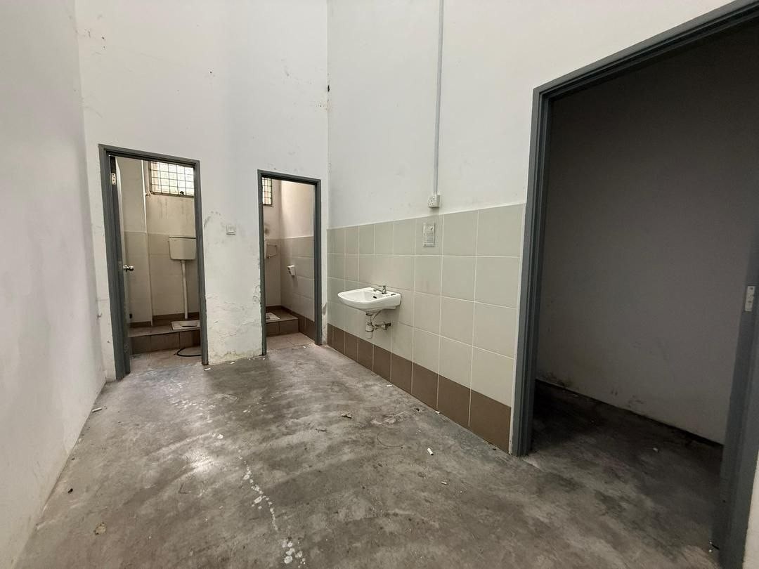 Semi-D Factory For Rent in Skudai Johor - Image 7