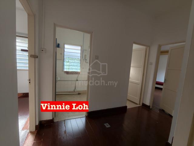 Semi-detached House For Rent in Greenlane Penang - Image 10