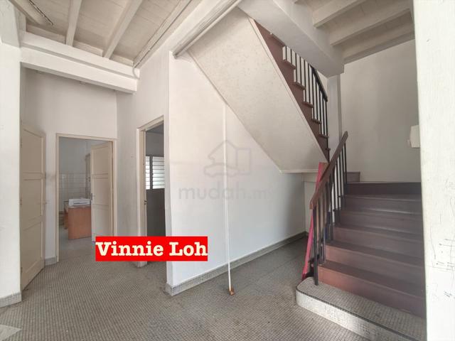 Semi-detached House For Rent in Greenlane Penang - Image 12