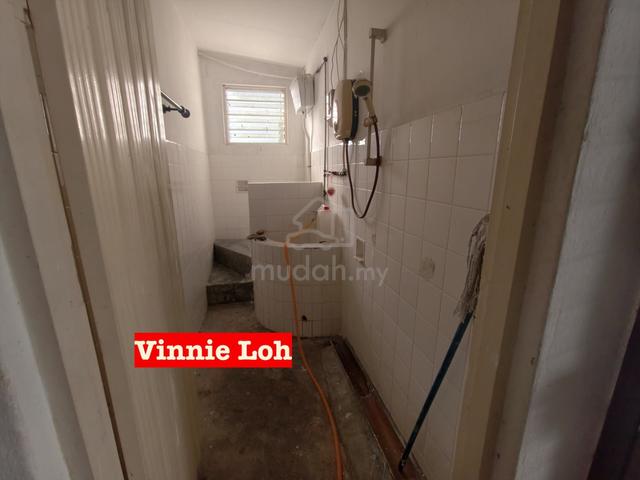Semi-detached House For Rent in Greenlane Penang - Image 13