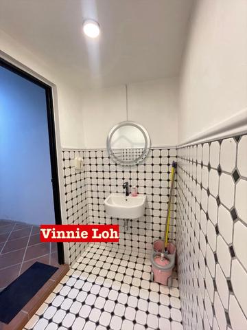 Shop For Rent in Georgetown Penang - Image 9