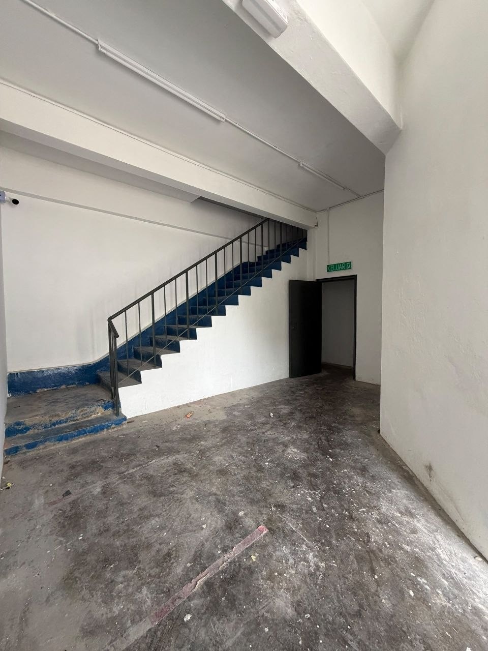 Semi-D Factory For Rent in Ulu Tiram Johor - Image 7