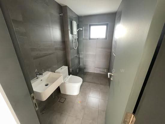 Condominium For Rent in Kota Kemuning Selangor - Image 11