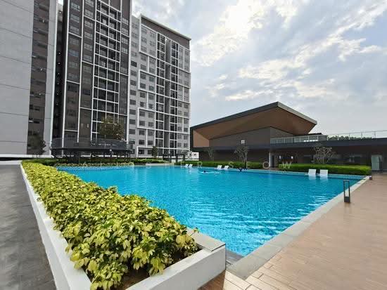 Condominium For Rent in Kota Kemuning Selangor - Image 13