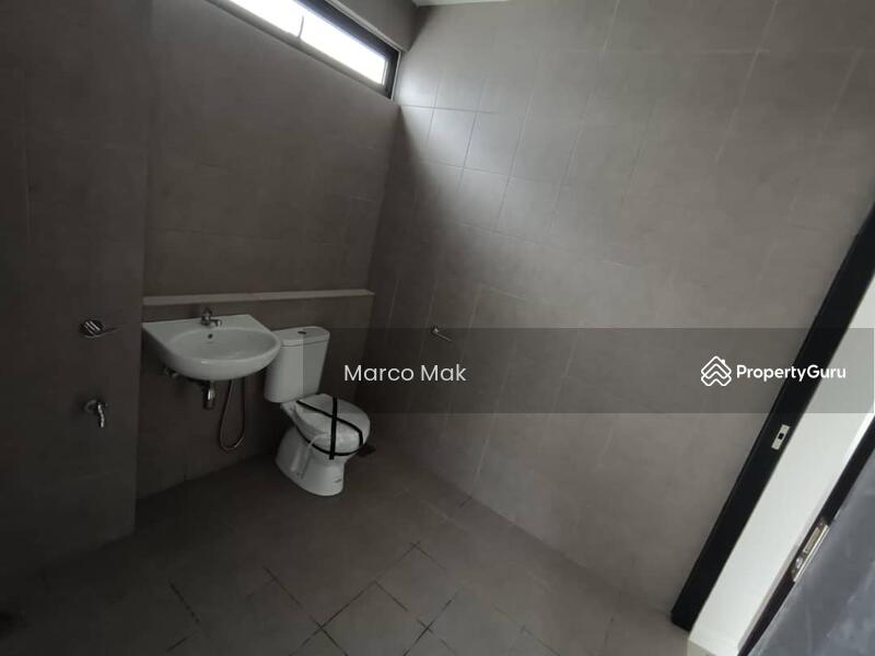 2-sty Terrace/Link House For Sale in Klang Selangor - Image 8