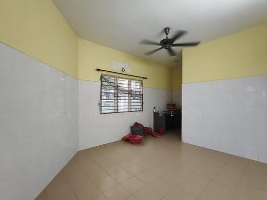 2-sty Terrace/Link House For Sale in Shah Alam Selangor - Image 9
